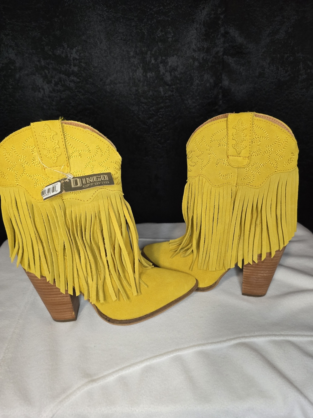 NWT Dingo Classy N Sassy Yellow Suede Fringe Western Boots 6.5 Nwob - Picture 2 of 6